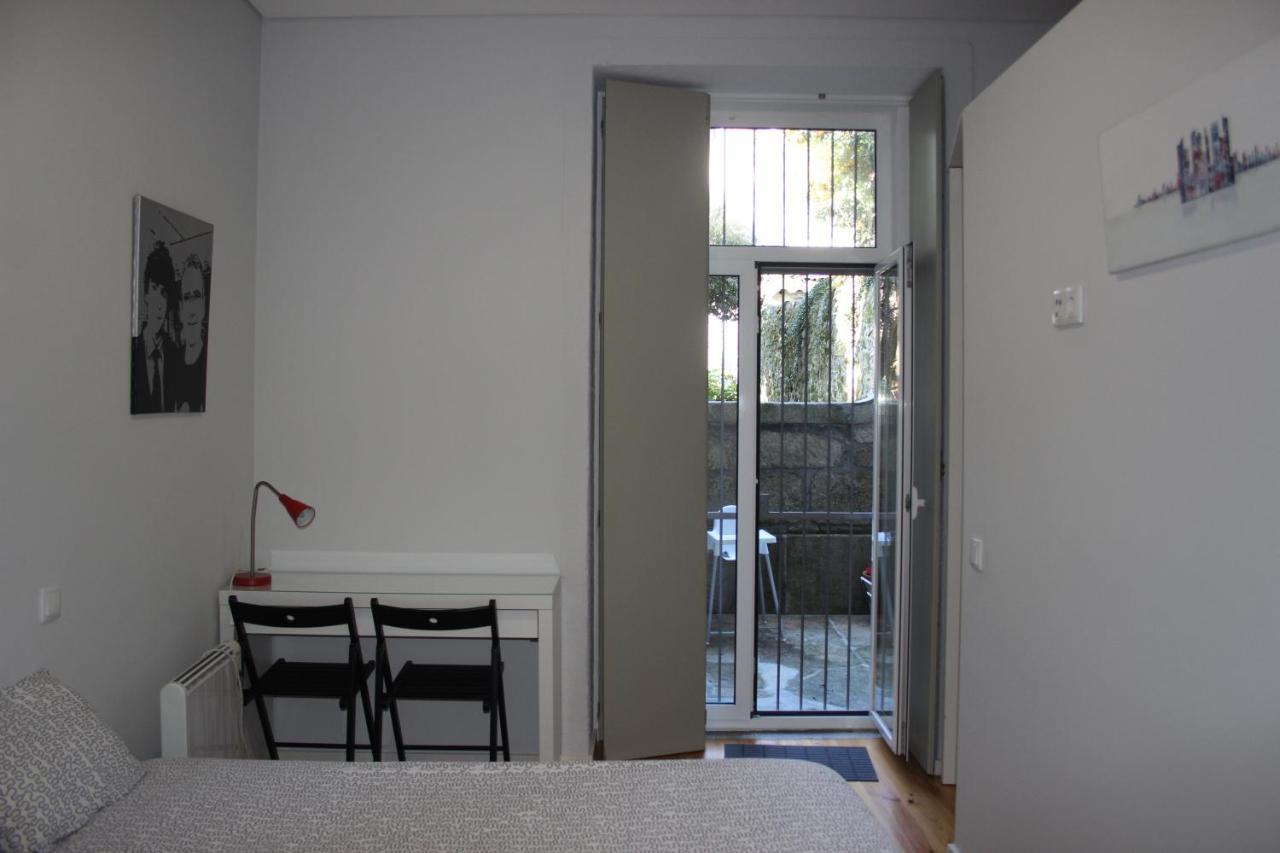 Practical And Comfortable Apartment With Garden Порту Экстерьер фото